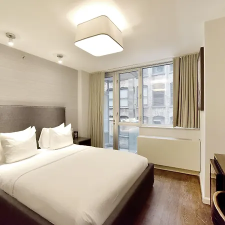 Hotel 32 32-2